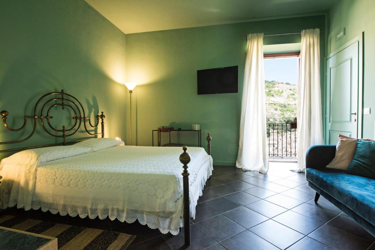 Bed and Breakfast Le Stanze Del Cioccolato Modica Exterior foto